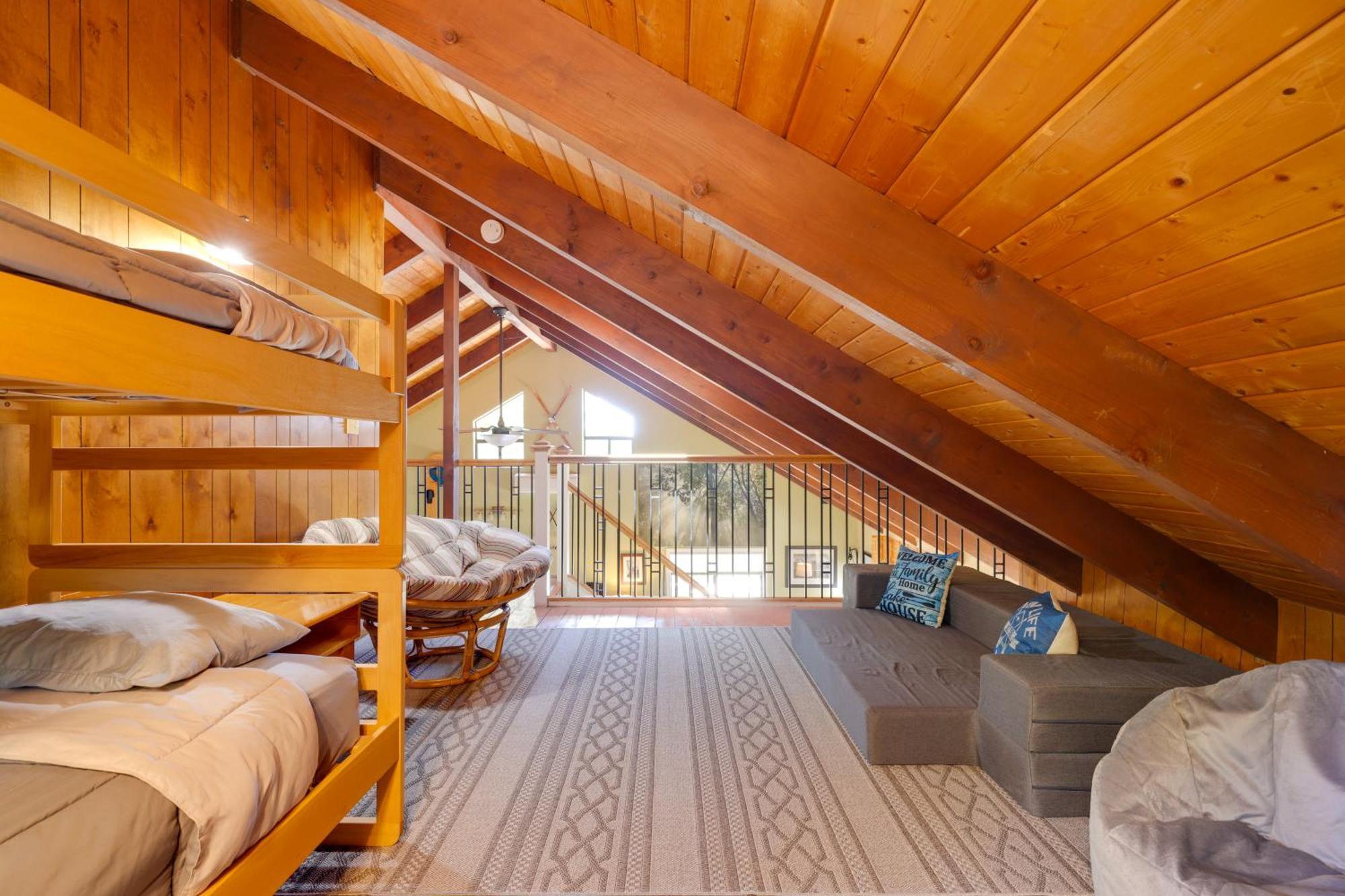 Groveland Home - Walk To Pine Mountain Lake! Exterior photo